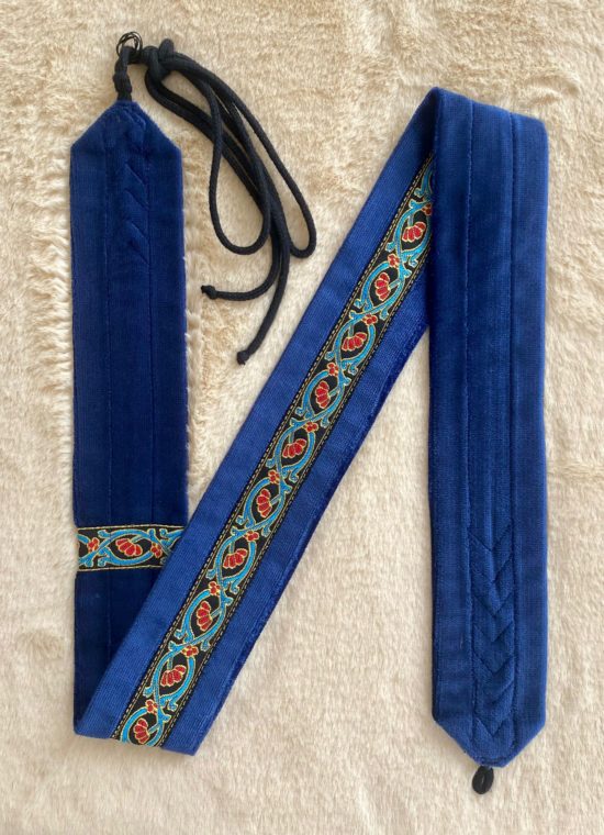 Arion Straps - for lutes, guitars / Instrumentengurt: 101 x 5,5 cm, intense blue / bright blue red spirales
