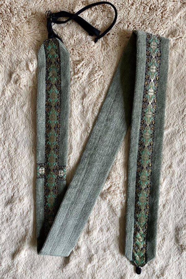 Arion Straps - for lutes, guitars / Instrumentengurt: 116 x 5.6 cm, pastel green / gold pale green on black