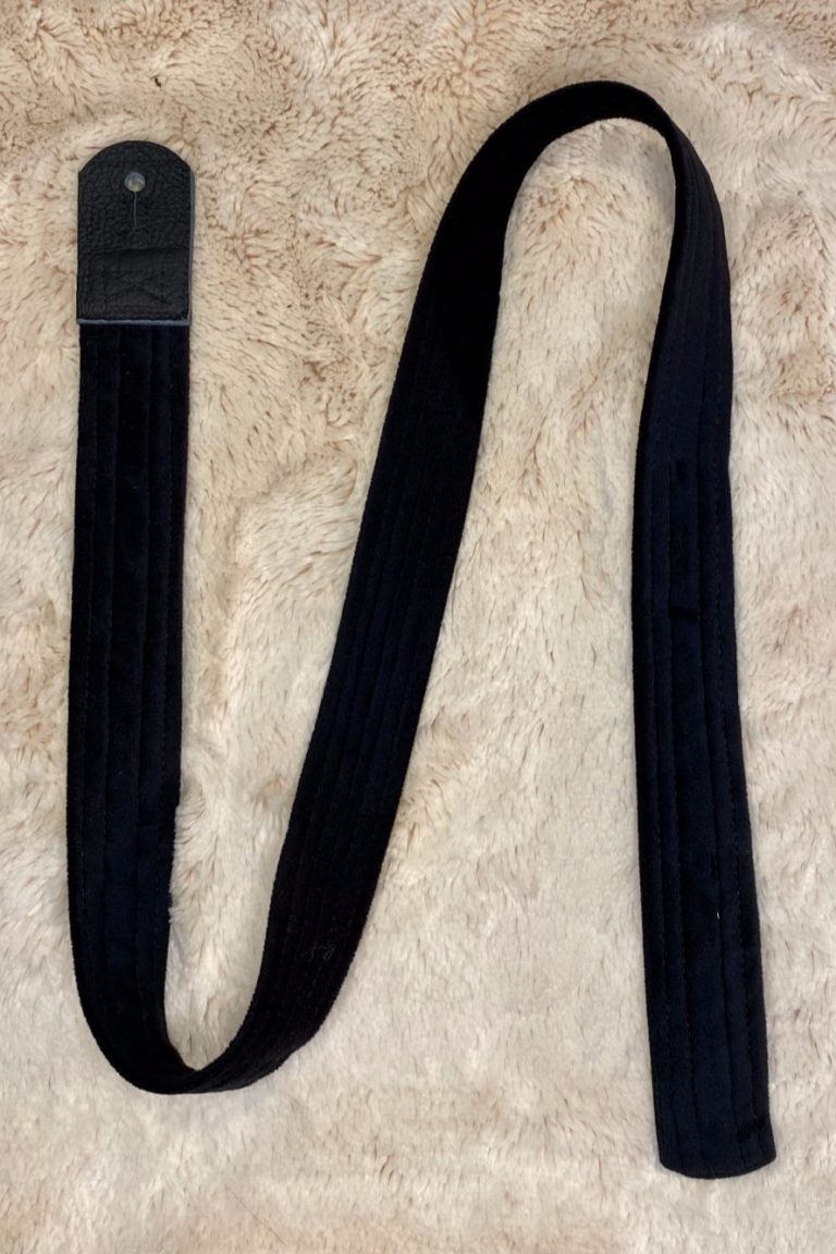 Tail black