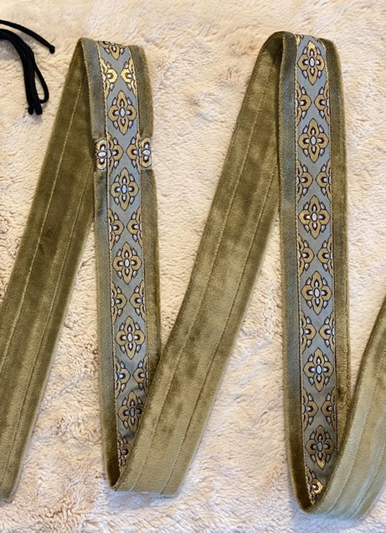 Arion Straps - for lutes, guitars / Instrumentengurt: 223-5,5 cm - pale gold / gold rombs on pastel green grey