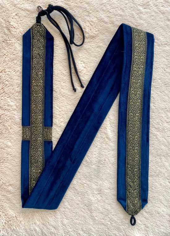 Arion Straps - for lutes, guitars / Instrumentengurt: 105 x 5,5 cm, dark blue / gold on black