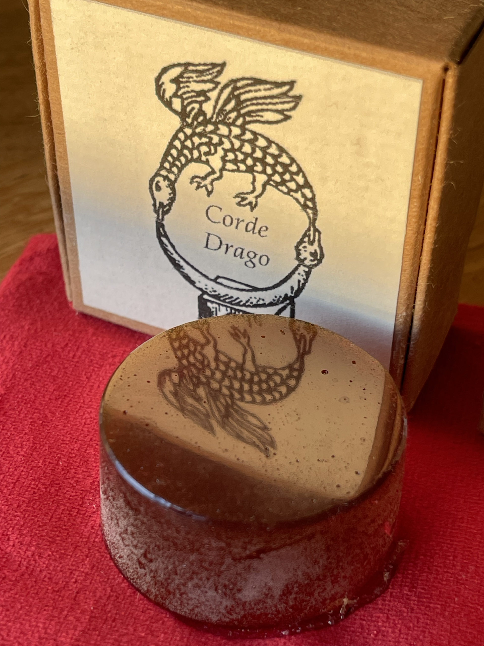 Cordedrago - Rosin / Kolophonium "Dragon's blood" – Bild 4