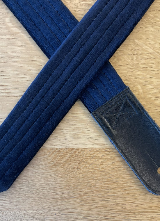 Tail plain dark blue - length: 112 cm